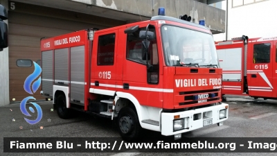 Iveco CityEuroFire 100E21 I serie
Vigili del Fuoco
Comando Provinciale di Treviso
AutoPompaSerbatoio allestimento Iveco-Magirus
VF 19976
Parole chiave: Iveco CityEuroFire_100E21_Iserie VF19976