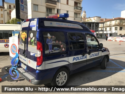 Fiat Doblò II serie
Polizia Locale
Jesolo (VE)
Parole chiave: Fiat Doblò_IIserie