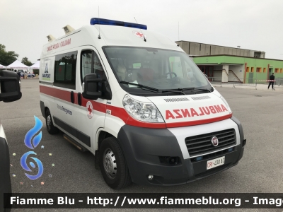 Fiat Ducato X250
Croce Rossa Italiana
Sede di Mareno di Piave (TV)
CRI 400AC
Allestimento Mobitecno
Parole chiave: Fiat Ducato_X250 CRI400AC Ambulanza