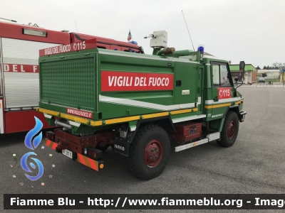 Iveco VM90 Scout
Vigili del Fuoco
Distaccamento Provinciale di Montebelluna (TV)
Antincendio Boschivo allestimento Iveco-Magirus
Ex Corpo Forestale dello Stato
VF 28111
Parole chiave: Iveco VM90_Scout VF28111