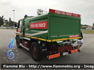 Iveco VM90 Scout
Vigili del Fuoco
Distaccamento Provinciale di Montebelluna (TV)
Antincendio Boschivo allestimento Iveco-Magirus
Ex Corpo Forestale dello Stato
VF 28111
Parole chiave: Iveco VM90_Scout VF28111