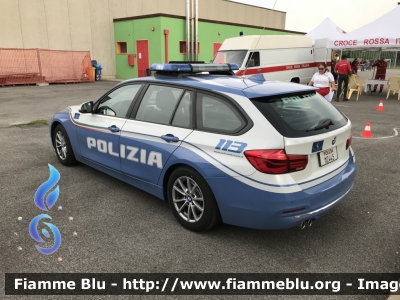 Bmw 318 Touring F31 II restyle
Polizia di Stato
Polizia Stradale
Allestimento Marazzi
Decorazione grafica Artlantis
POLIZIA M2445
Parole chiave: Bmw 318_Touring_F31_IIrestyle POLIZIAM2445