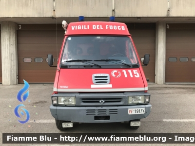 Renault B110
Vigili del Fuoco
Comando Provinciale di Treviso
Carro Aria
VF 19174
Parole chiave: Renault B110 VF19174