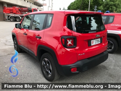 Jeep Renegade
Vigili del Fuoco
Comando Provinciale di Treviso
VF 27884
Aggiunta di lampeggianti supplementari sugli specchietti.
Parole chiave: Jeep Renegade VF27884