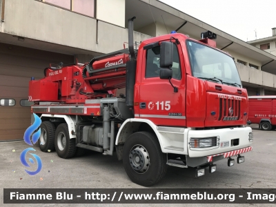 Astra HD7 64.38
Vigili del Fuoco
Comando Provinciale di Treviso
AutoGru da 30 ton allestimento Cormach
Mezzo con nuovi lampeggianti supplementari e sirena
VF 20175
Parole chiave: Astra HD7_64.38 VF20175