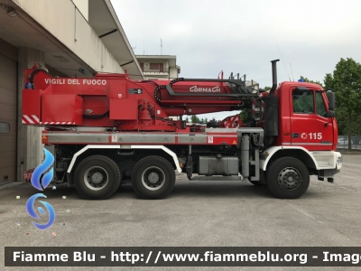 Astra HD7 64.38
Vigili del Fuoco
Comando Provinciale di Treviso
AutoGru da 30 ton allestimento Cormach
Mezzo con nuovi lampeggianti supplementari e sirena
VF 20175
Parole chiave: Astra HD7_64.38 VF20175