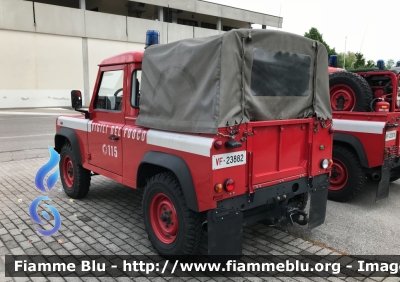 Land Rover Defender 90
Vigili del Fuoco
Comando Provinciale di Treviso
VF 23882
Parole chiave: Land-Rover Defender_90 VF23882