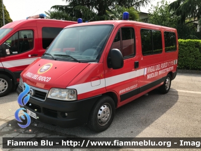 Fiat Ducato III serie
Vigili del Fuoco
Comando Provinciale di Treviso
Nucleo Investigativo Antincendi Territoriale
VF 28144
Allestimento Baggio & De Sordi
Parole chiave: Fiat Ducato_IIIserie VF28144