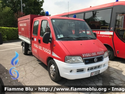 Fiat Ducato III serie
Vigili del Fuoco
Comando Provinciale di Treviso
VF 26609
Parole chiave: Fiat Ducato_IIIserie VF26609