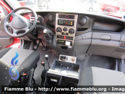 Iveco Daily 55S17 4x4 IV serie restyle
Vigili del Fuoco 
Comando Provinciale di Treviso
Colonna Mobile Regionale Veneto
Polisoccorso allestimento Iveco-Magirus
Vano guida
VF 26766
Parole chiave: Iveco Daily_55S1_4x4_IVserie_restyle VF26766