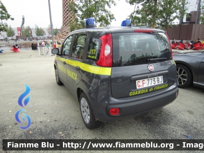 Fiat Nuova Panda II serie
Guardia di Finanza
Allestita NCT Nuova Carrozzeria Torinese
Decorazione Grafica Artlantis
GdiF 773BJ
Parole chiave: Fiat Nuova_Panda_IIserie