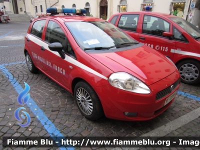 Fiat Grande Punto
Vigili del Fuoco
Comando Provinciale di Treviso
VF 25199
Parole chiave: Fiat Grande_Punto VF25199