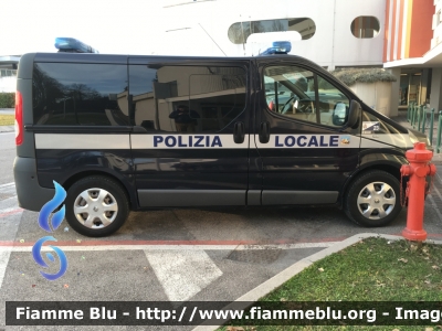 Renault Trafic II serie
Polizia Locale
Treviso
POLIZIA LOCALE YA145AD
Parole chiave: Renault Trafic_IIserie PoliziaLocaleYA556AL