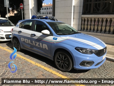 Fiat Nuova Tipo
Polizia di Stato
Polizia delle Comunicazioni
POLIZIA M4611
Parole chiave: Fiat Nuova_Tipo POLIZIAM4611