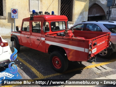 Land Rover Defender 130
Vigili del Fuoco
VF 21245
Parole chiave: Land-Rover Defender_130 VF21245 Ventennale_VVF_Asolo