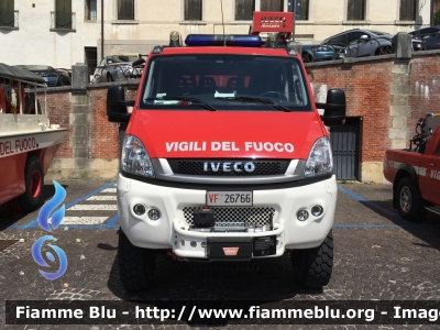 Iveco Daily 55S17 4x4 IV serie restyle
Vigili del Fuoco 
Comando Provinciale di Treviso
Colonna Mobile Regionale Veneto
Polisoccorso allestimento Iveco-Magirus
VF 26766
Parole chiave: Iveco Daily_55S1_4x4_IVserie_restyle VF26766 Ventennale_VVF_Asolo