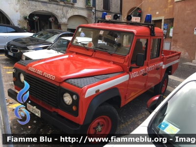 Land Rover Defender 130
Vigili del Fuoco
VF 21245
Parole chiave: Land-Rover Defender_130 VF21245 Ventennale_VVF_Asolo