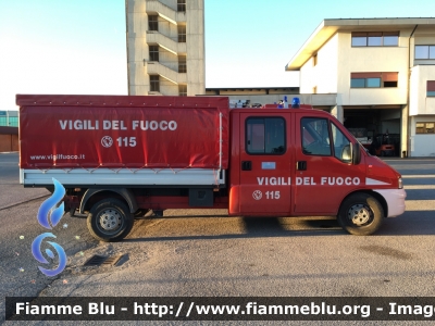 Fiat Ducato III serie
Vigili del Fuoco
Comando Provinciale di Treviso
VF 26609
Parole chiave: Fiat Ducato_IIIserie VF26609