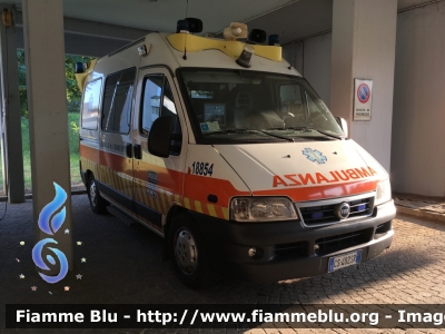 Fiat Ducato III serie
ULSS 8 Asolo
SUEM 118 TrevisoEmergenza
In servizio presso l'ospedale di Castelfranco Veneto
Allestimento MAF
"854"
Parole chiave: Fiat Ducato_IIIserie Ambulanza