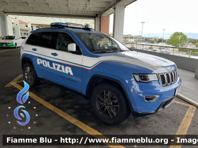 Jeep Grand Cherokee
Polizia di Stato
Reparto Prevenzione Crimine
Unità Operativa di Primo Intervento
POLIZIA M2862
Parole chiave: POLIZIAM2862 Jeep Grand_Cherokee