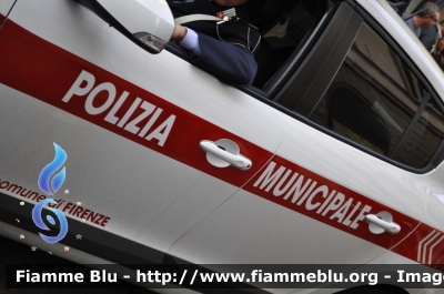 Renault Megane III serie
Polizia Municipale Firenze
POLIZIA LOCALE YA 003 AG 
CODICE AUTOMEZZO: 42
Parole chiave: Renault_Megane_III_serie