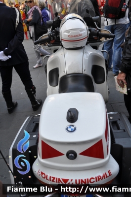 BMW R850RT II serie
Polizia Municipale Firenze 
CODICE AUTOMEZZO: 105
Parole chiave: BMW R850RT_IIserie