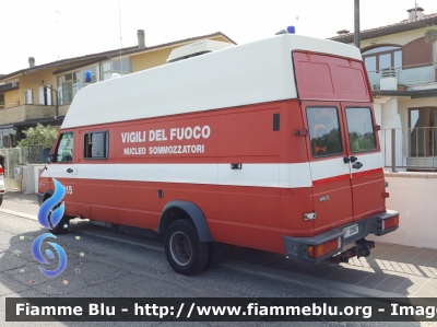 Iveco Daily II serie
Vigili del Fuoco 
Comando Provinciale di Ravenna 
N.S.S.A. Ravenna
VF20887
Parole chiave: Iveco Daily_IIserie VF20887