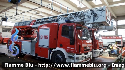 Iveco EuroCargo 180E32 III serie
Vigili del Fuoco
Comando Provinciale di Milano
Distaccamento Permanente di Sesto San Giovanni (MI)
AutoScala M39L da 39 metri allestimento Magirus
VF 27319
Parole chiave: Iveco EuroCargo_180E32_IIIserie VF27319