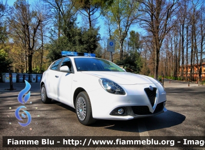 Alfa-Romeo Nuova Giulietta restyle
Polizia Municipale Prato 
allestita Ciabilli
con cellula di contenimento
Parole chiave: Alfa-Romeo Nuova_Giulietta_restyle