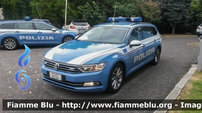 Volkswagen Passat Variant VII serie
Polizia di Stato
Polizia Stradale
Tangenziale Esterna Est di Milano
A58 Agrate Brianza - Melegnano
Decorazione Grafica Artlantis
POLIZIA M0394
Parole chiave: Volkswagen Passat_Variant_VIIserie POLIZIAM0394