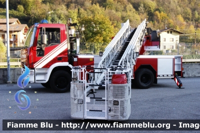 Iveco EuroCargo 130E24 I serie
Vigili del Fuoco
Comando Provinciale di Bergamo
Distaccamento Volontario di Gazzaniga (BG)
AutoScala allestimento Iveco-Magirus ricondizionata Fortini
ex Brandeweer - Vigili del Fuoco Amsterdam
VF 27421
Parole chiave: Iveco EuroCargo_130E24_Iserie VF27421