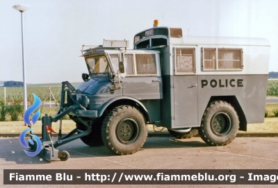 Mercedes-Benz Unimog 
France - Francia
Police Nationale
