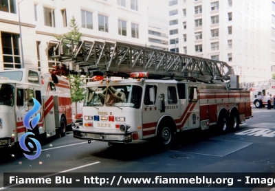 ??
United States of America - Stati Uniti d'America
District of Columbia Fire and EMS
