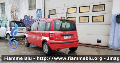 Fiat Nuova Panda I serie
Vigili del Fuoco
Comando Provinciale di Rieti
VF 25285
Parole chiave: Fiat Nuova_Panda_Iserie VF25285