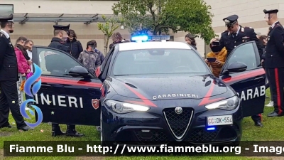 Alfa-Romeo Nuova Giulia Quadrifoglio
Carabinieri
Nucleo Operativo Radiomobile Roma
CC DK 554
Parole chiave: Alfa-Romeo Nuova_Giulia_Quadrifoglio CCDK554