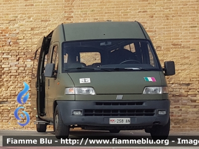 Fiat Ducato II serie
Marina Militare Italiana
MM 258 AN
Parole chiave: Fiat_Ducato_II serie MM258AN