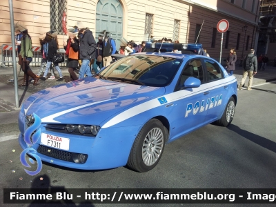 Alfa Romeo 159
Polizia di Stato
Polizia Stradale
POLIZIA F7311
Parole chiave: Alfa-Romeo 159 PoliziaF7311