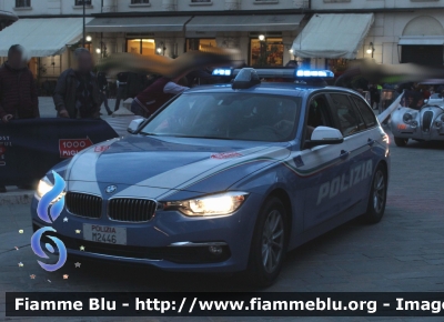 Bmw 318 Touring F31 II restyle
Polizia di Stato
Polizia Stradale
Allestimento Marazzi
Decorazione grafica Artlantis
POLIZIA M2446
1000 miglia 2019
Parole chiave: Bmw 318_Touring_F31_II_restyle POLIZIAM2446 1000_miglia_2019