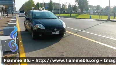 Fiat Grande Punto
Carabinieri
Comando Provinciale Rimini 
CC CN 228
Parole chiave: Fiat Grande_Punto CCCN228