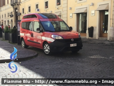 Fiat Doblò XL IV serie
Vigili del Fuoco
Comando Provinciale Rieti 
Allestimento Focaccia
VF 28699
Parole chiave: Fiat Doblò XL IV serie VF28699