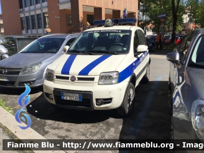 Fiat Nuova Panda 4x4 I serie
Polizia Municipale 
Comune di Rieti
POLIZIA LOCALE YA 925 AB
CODICE AUTOMEZZO: A15
Parole chiave: Fiat Nuova_Panda_4x4_Iserie POLIZIALOCALEYA925AB