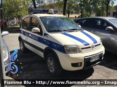 Fiat Nuova Panda 4x4 I serie
Polizia Municipale 
Comune di Rieti
POLIZIA LOCALE YA 925 AB
CODICE AUTOMEZZO: A15
Parole chiave: Fiat Nuova_Panda_4x4_Iserie POLIZIALOCALEYA925AB