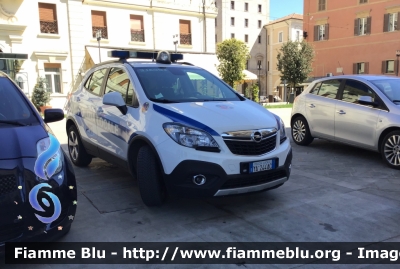 Opel Mokka
Polizia Municipale 
Comune di Pescorocchiano (RI)
Codice Automezzo: 01
POLIZIA LOCALE YA 244 AC
Parole chiave: Opel Mokka POLIZIALOCALEYA244AC