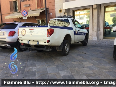 Mitsubishi L200 IV serie
Polizia Municipale
Unione dei Comuni Val d'Aia (RI)
Parole chiave: Mitsubishi L200_IVserie