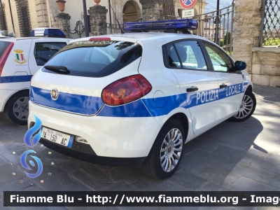 Fiat Nuova Bravo
Polizia Municipale 
Comune di Magliano Sabina (RI)
Codice Automezzo: 02
POLIZIA LOCALE YA 150 AC
Parole chiave: Fiat Nuova Bravo POLIZIALOCALE YA150AC