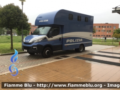 Iveco Daily VI serie
Polizia di Stato
Reparto a Cavallo
POLIZIA M2859
Parole chiave: Iveco Daily_VIserie POLIZIAM2859