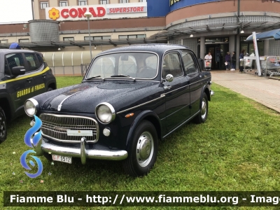 Fiat 1100
Guardia di Finanza
GdiF 5512
Parole chiave: Fiat 1100 GdiF5512