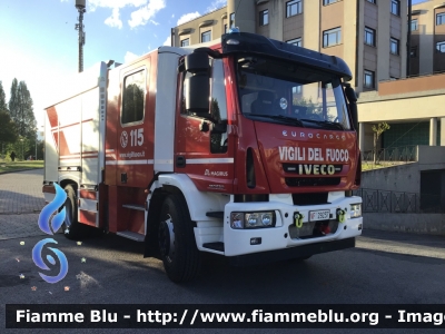 Iveco EuroCargo Maxicity 180E30 III serie
Vigili del Fuoco
Comando Provinciale di Rieti
AutoPompaSerbatoio allestita Magirus
VF 29237
Parole chiave: Iveco EuroCargo_Maxicity_180E30_IIIserie VF29237