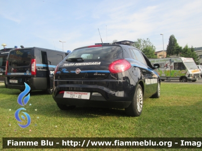 Fiat Nuova Bravo
Polizia Penitenziaria
POLIZIA PENITENZIARIA 721 AE
Parole chiave: Fiat Nuova_Bravo PP721AE