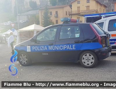 Fiat Punto II serie Restyling
Polizia Municipale di Cascia (PG)
allestita Ciabilli
Parole chiave: Fiat Punto_IIserie / Restyling